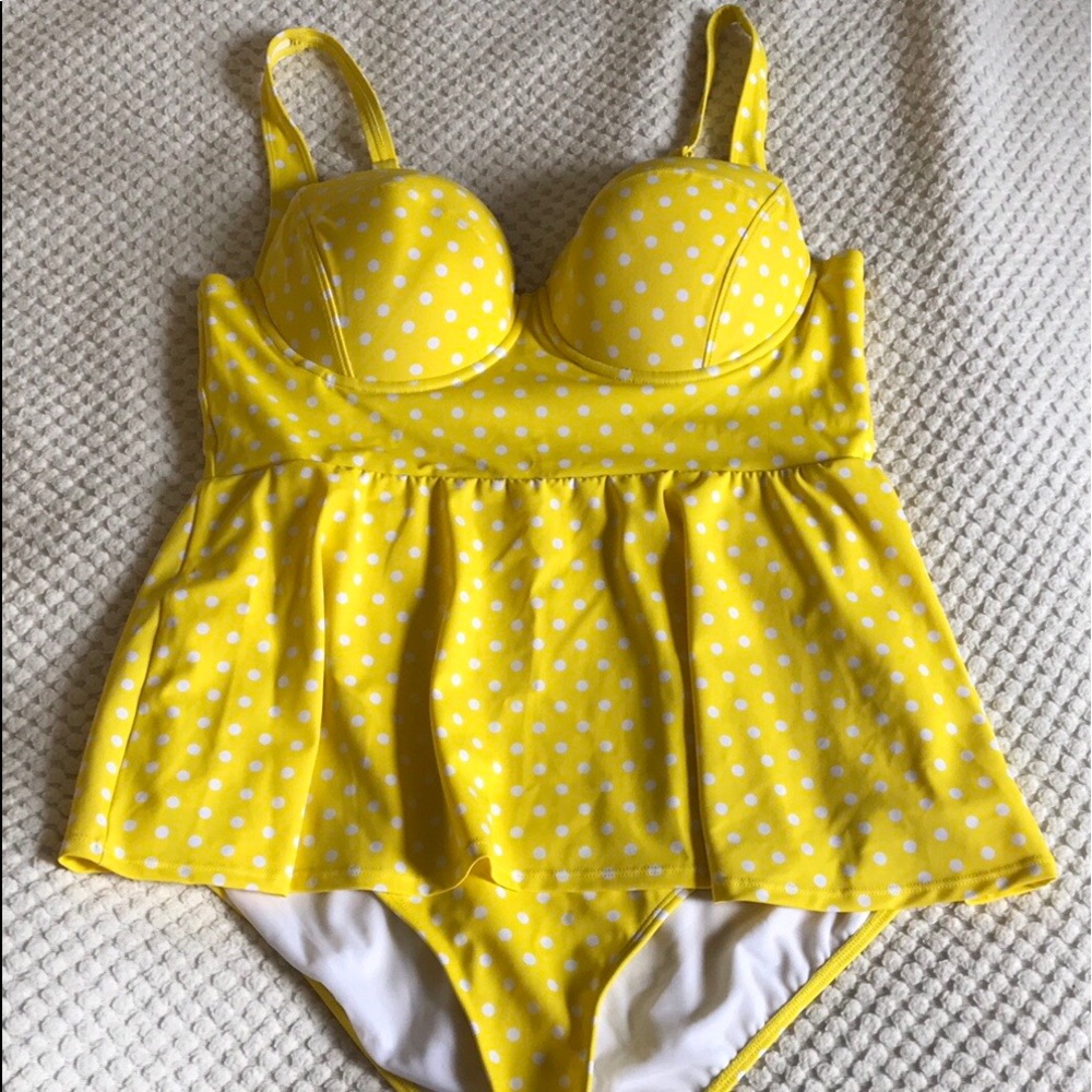 Torrid size 1 (14-16) Swimsuit